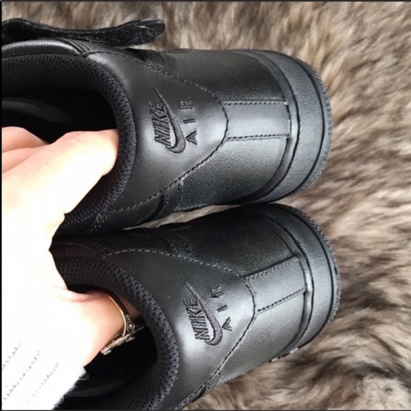 NWT Nike Air Force Triple Black - Picture 8 of 8